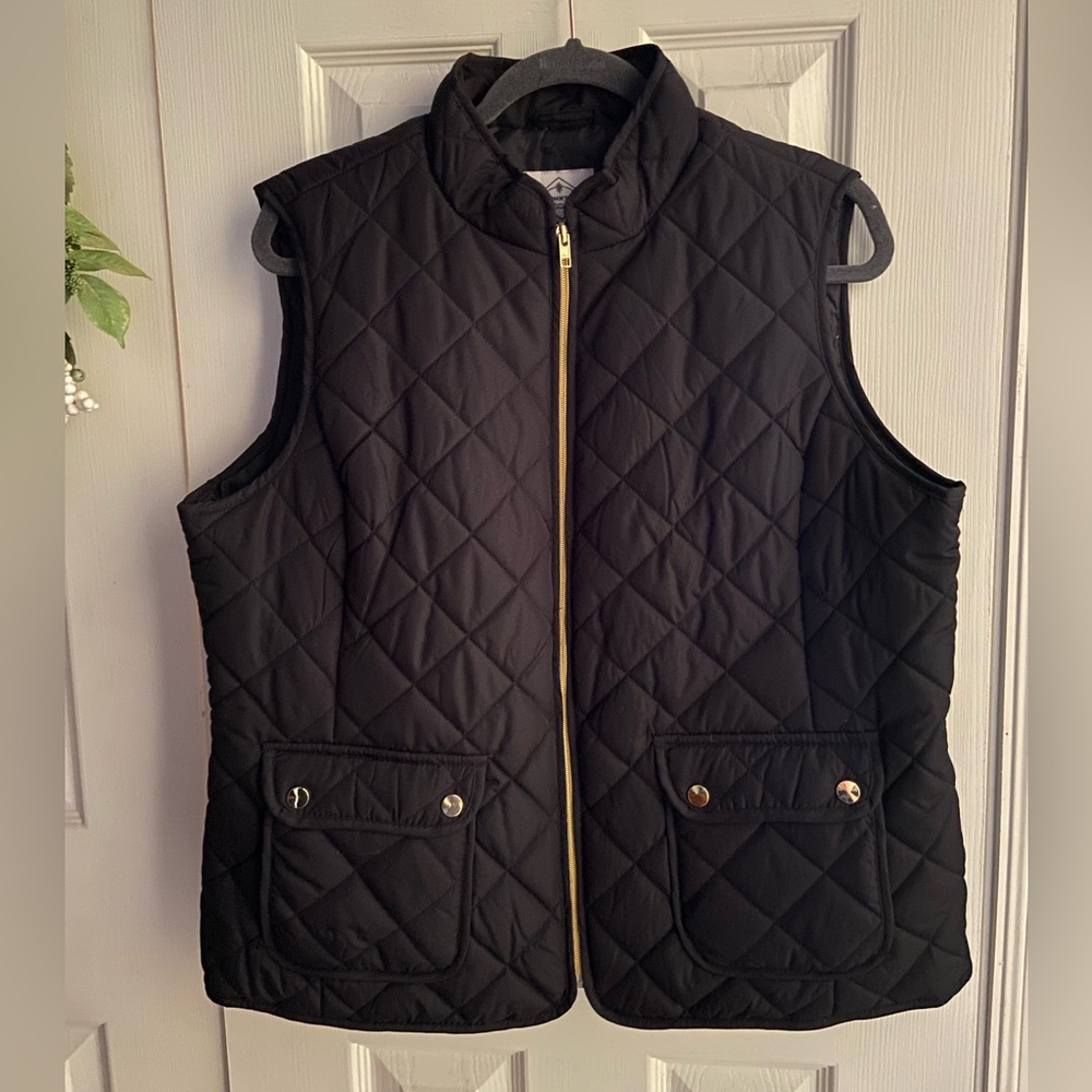 St. John's Bay Women’s Black Quilted Vest